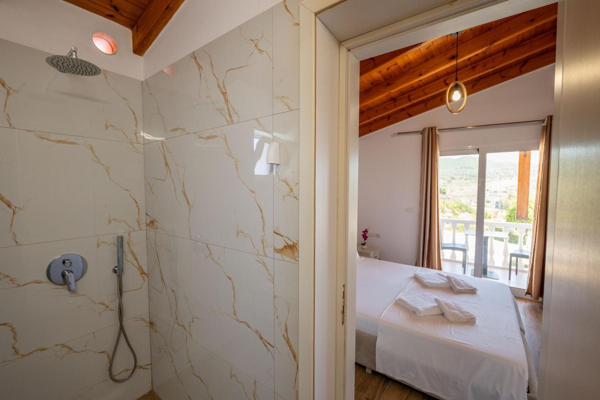 Villa Sunny Ksamil Bagian luar foto