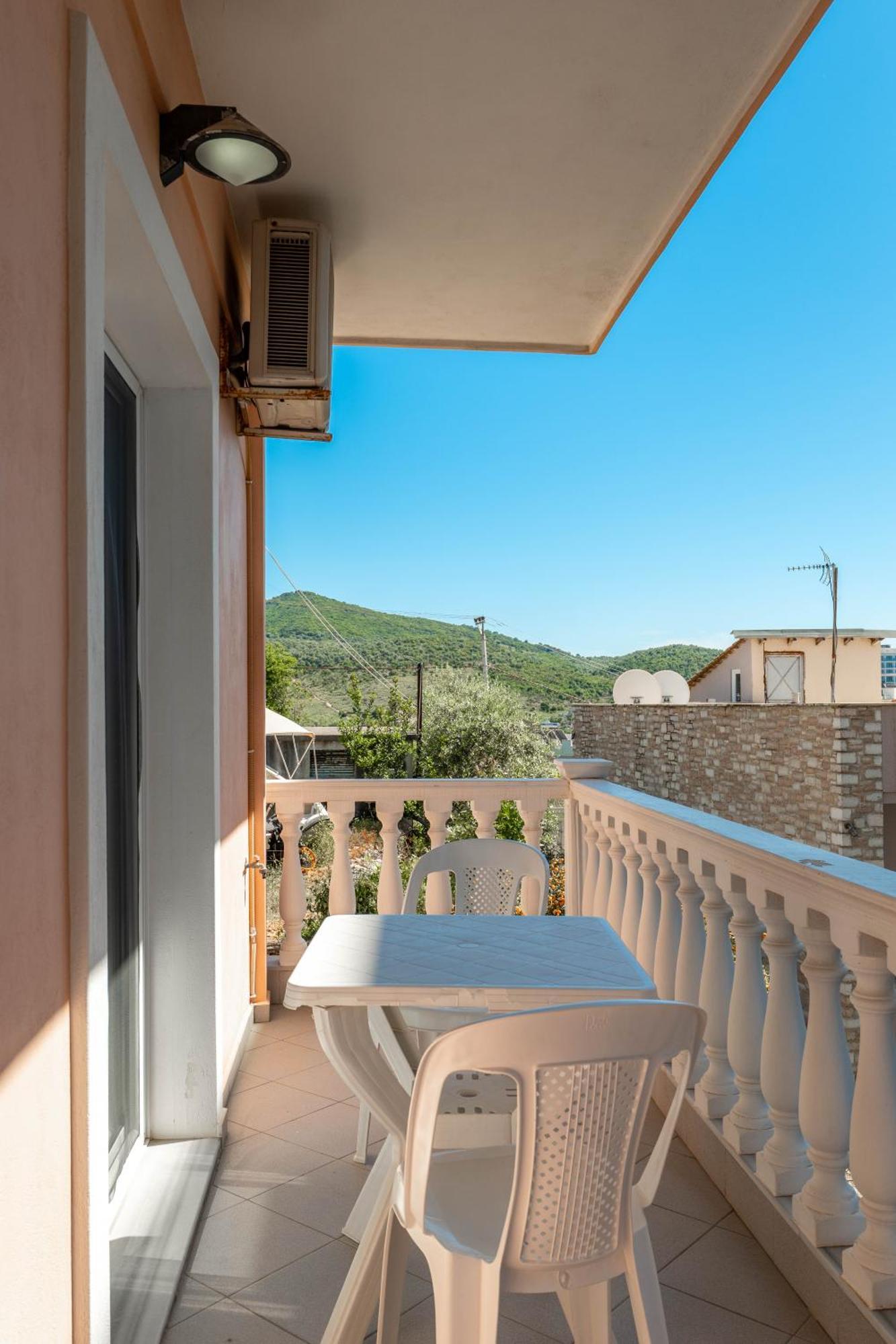 Villa Sunny Ksamil Bagian luar foto