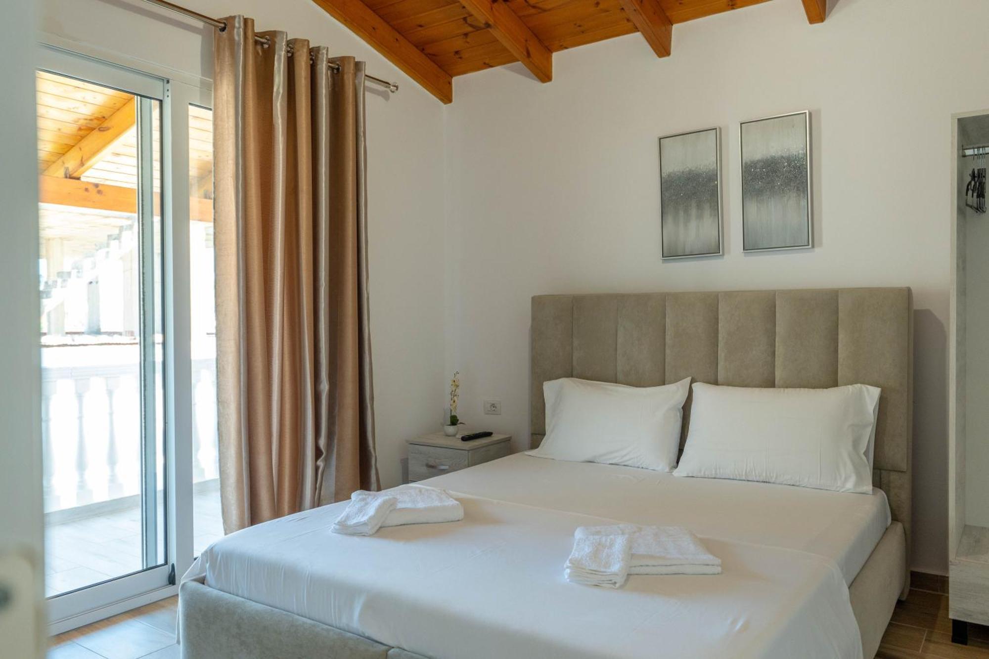 Villa Sunny Ksamil Bagian luar foto