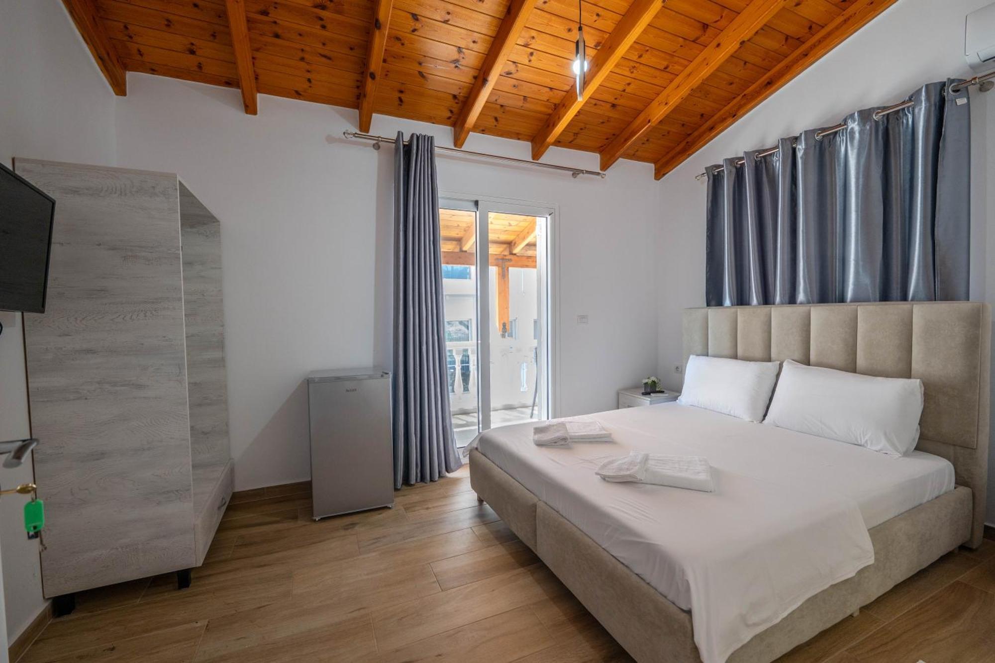 Villa Sunny Ksamil Bagian luar foto