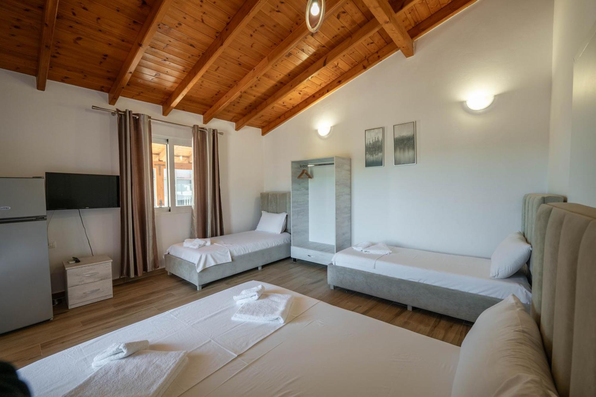 Villa Sunny Ksamil Bagian luar foto