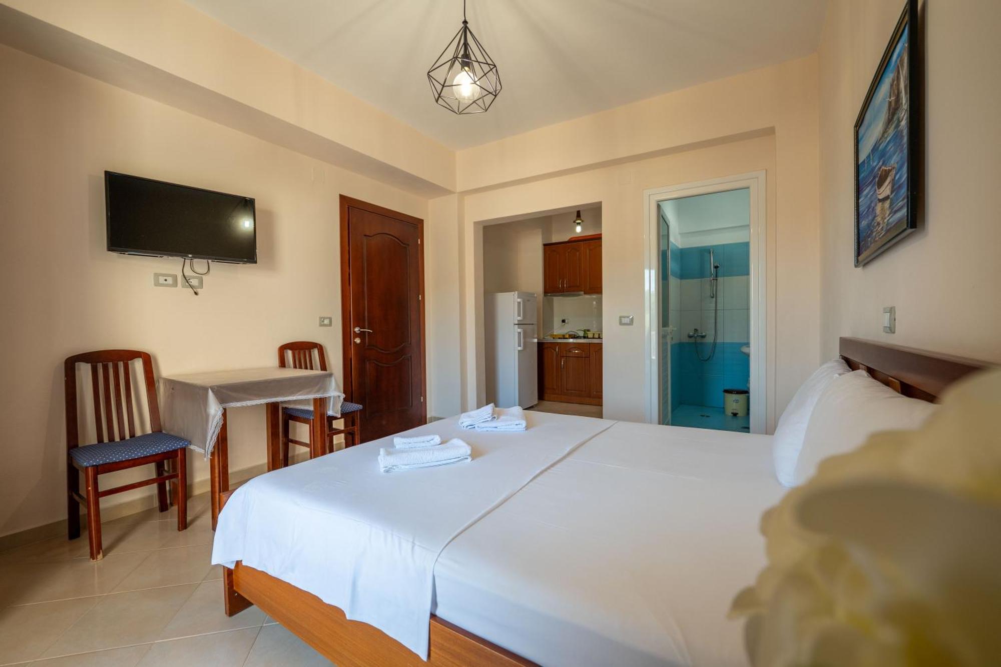 Villa Sunny Ksamil Bagian luar foto