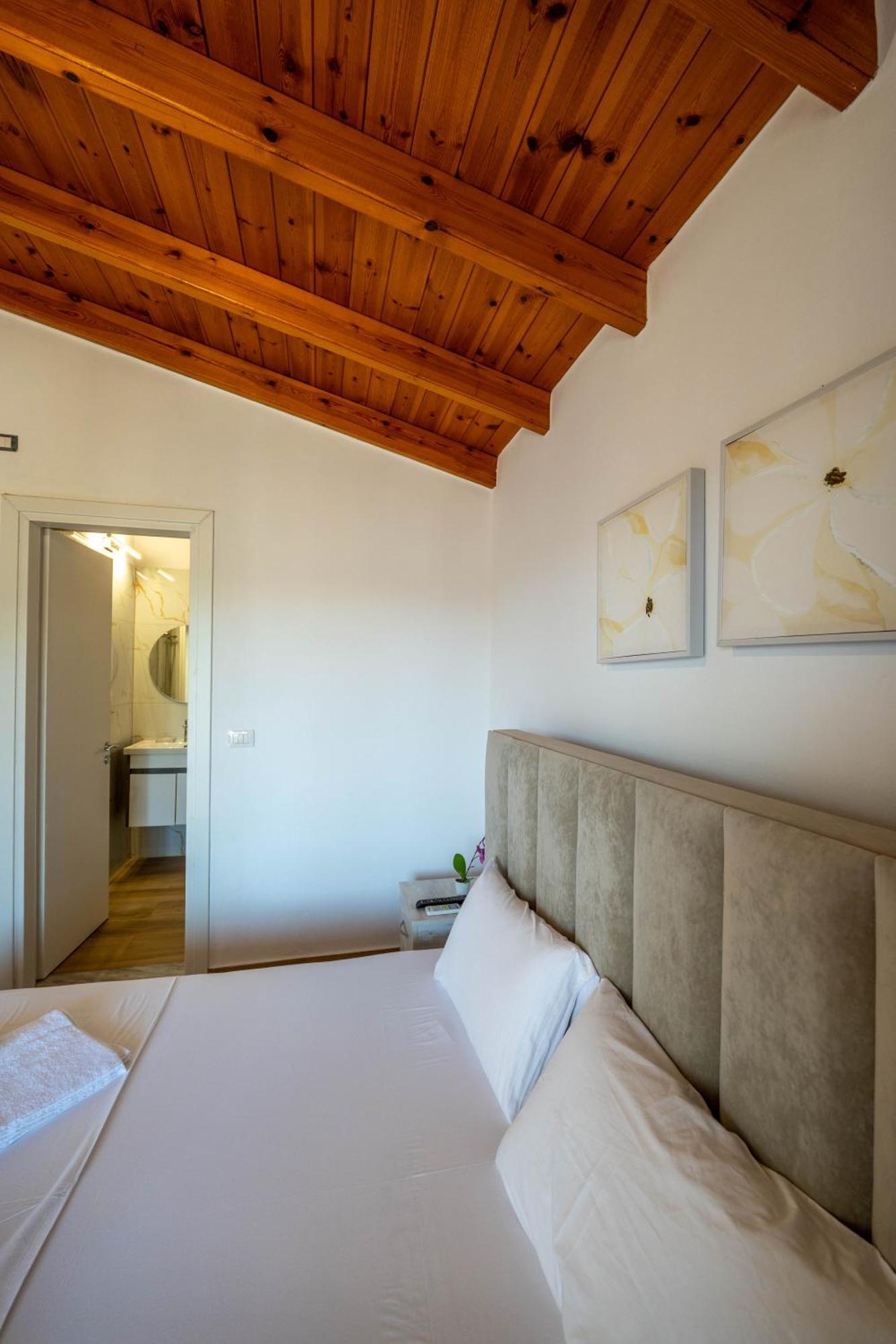 Villa Sunny Ksamil Bagian luar foto